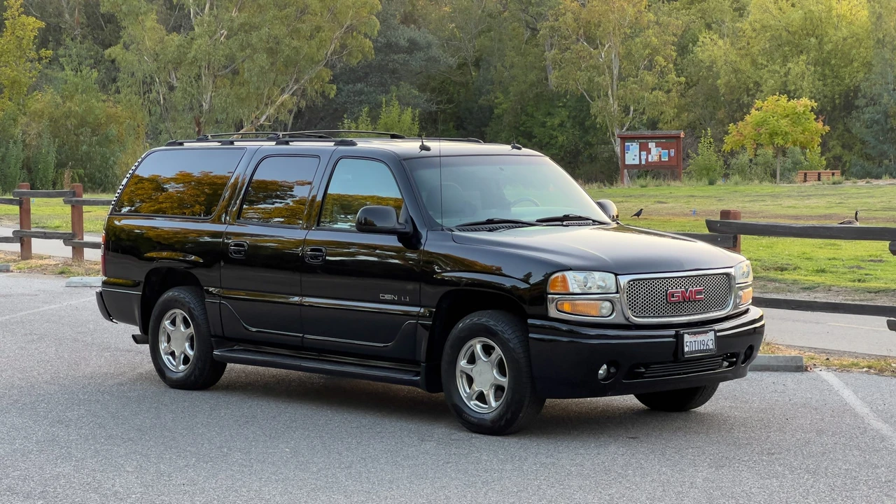2003 GMC Yukon 2nd Gen - Image 6 of 31