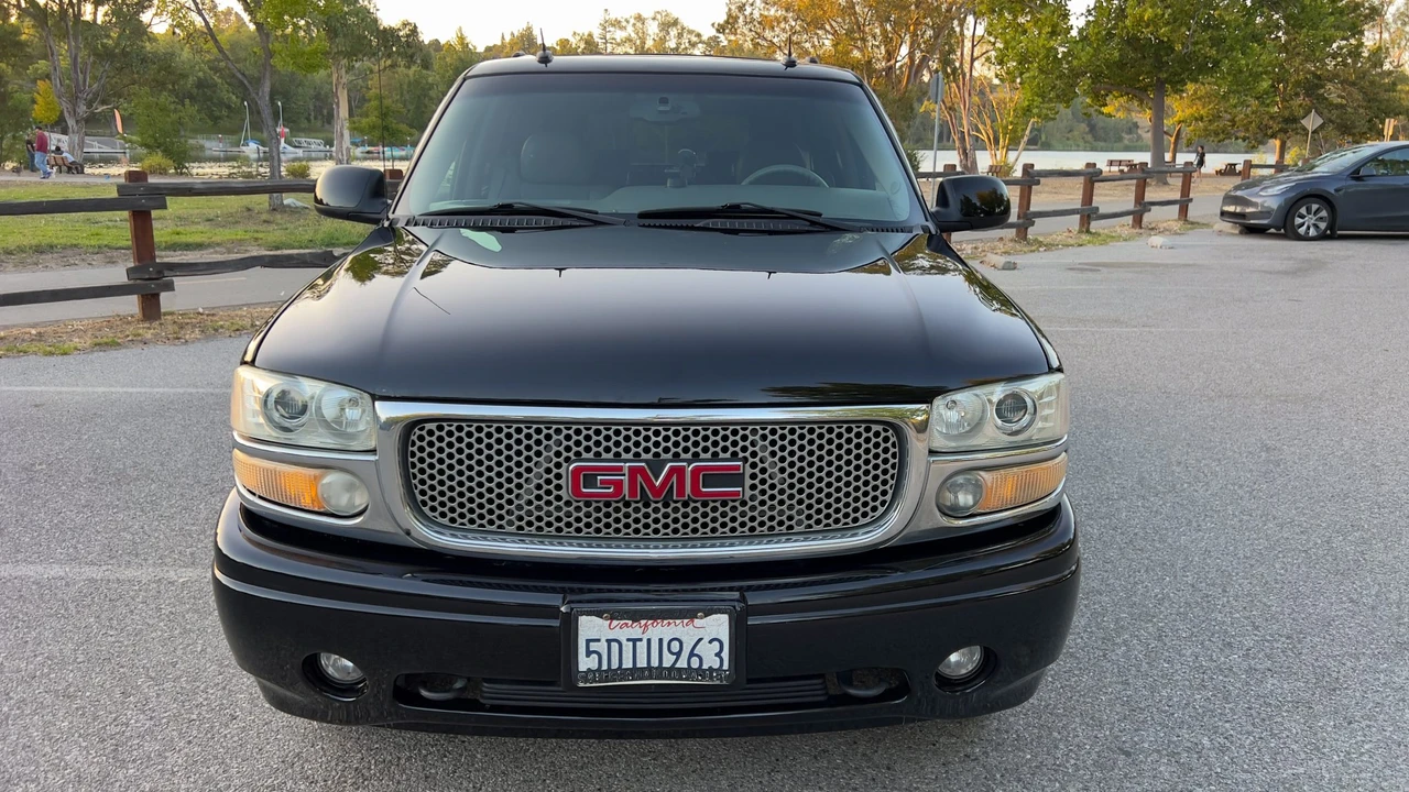 2003 GMC Yukon 2nd Gen - Image 17 of 31