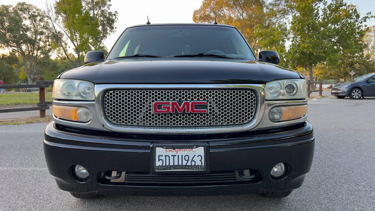 2003 GMC Yukon 2nd Gen - Image 15 of 31