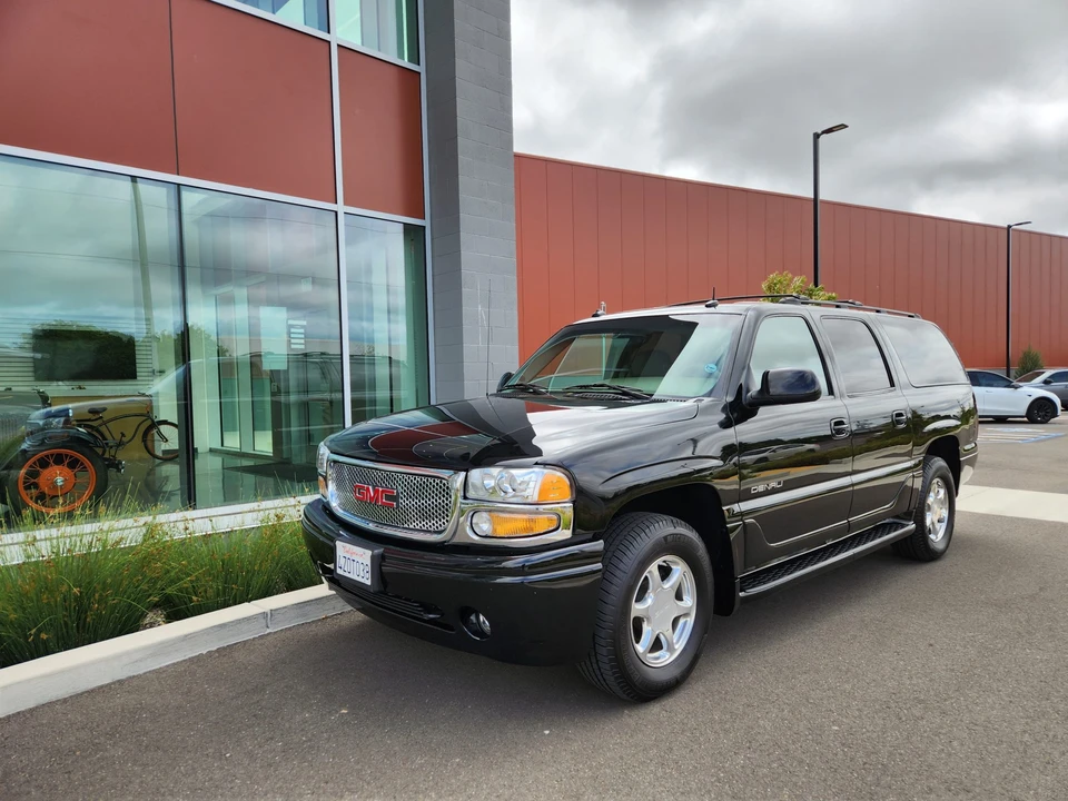 2003 GMC Yukon 2nd Gen - Image 4 of 31