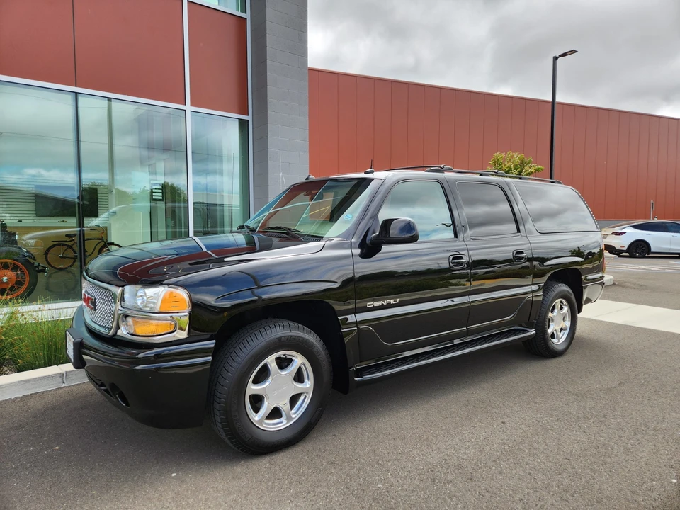 2003 GMC Yukon 2nd Gen - Image 9 of 31