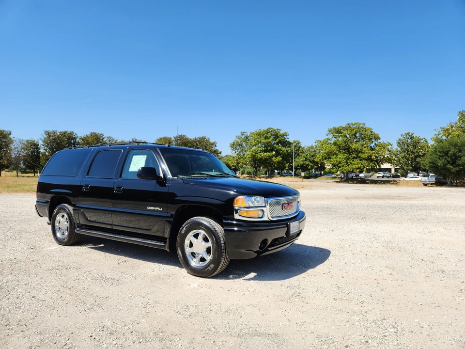 2003 GMC Yukon 2nd Gen - Image 26 of 31