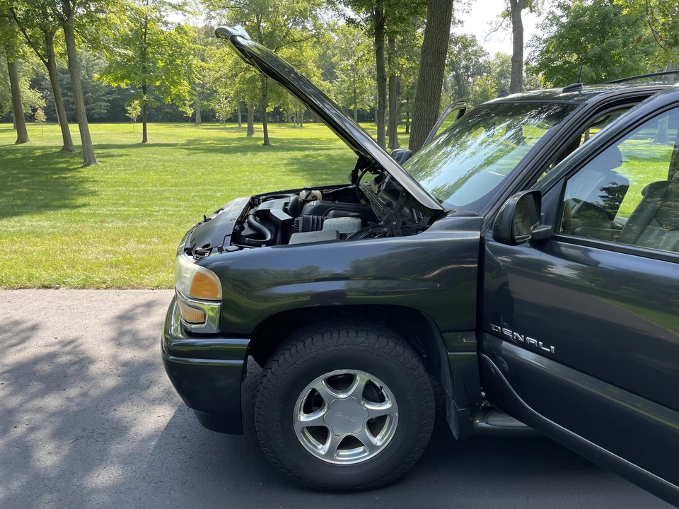 2003 GMC Yukon 2nd Gen - Image 12 of 31