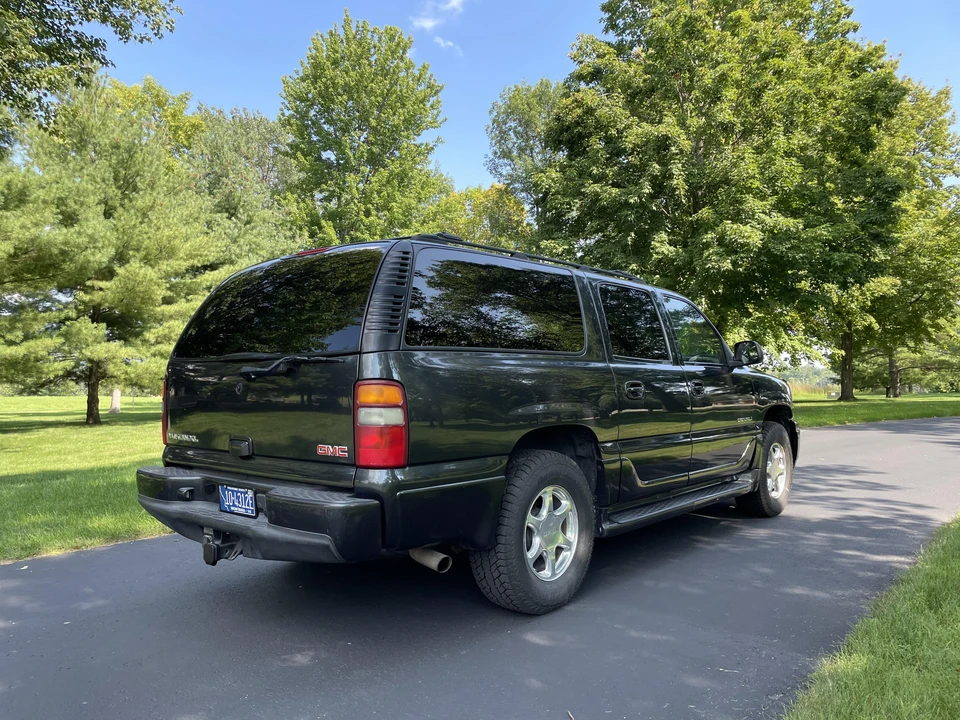2003 GMC Yukon 2nd Gen - Image 8 of 31