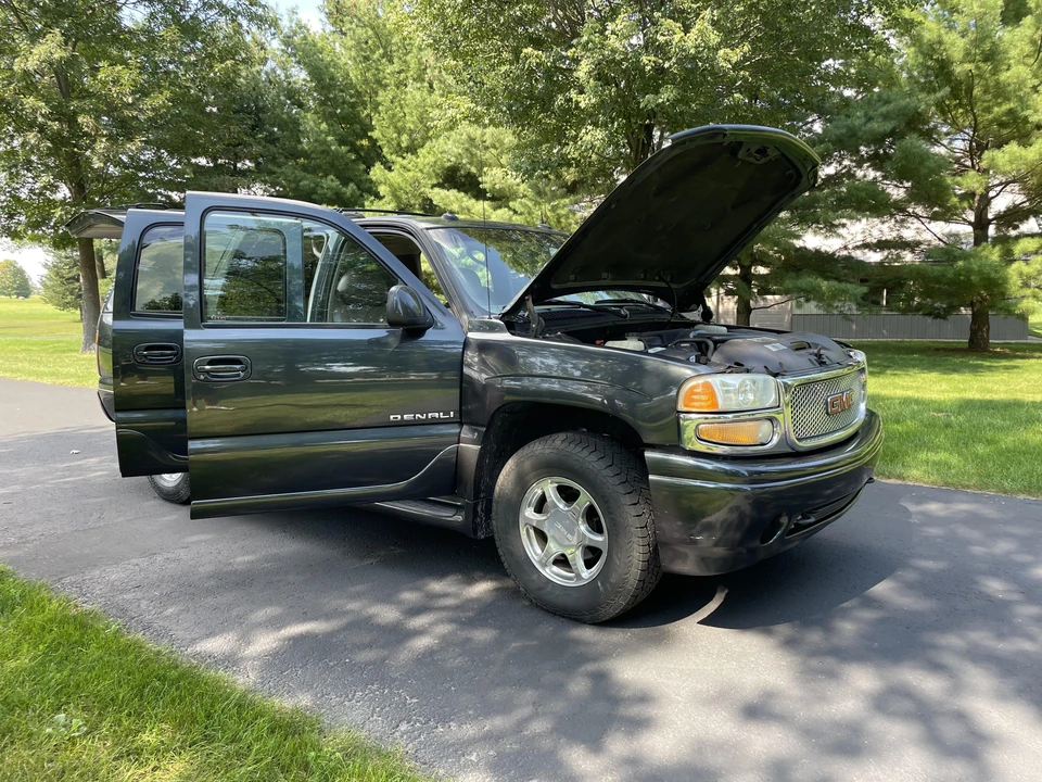 2003 GMC Yukon 2nd Gen - Image 21 of 31