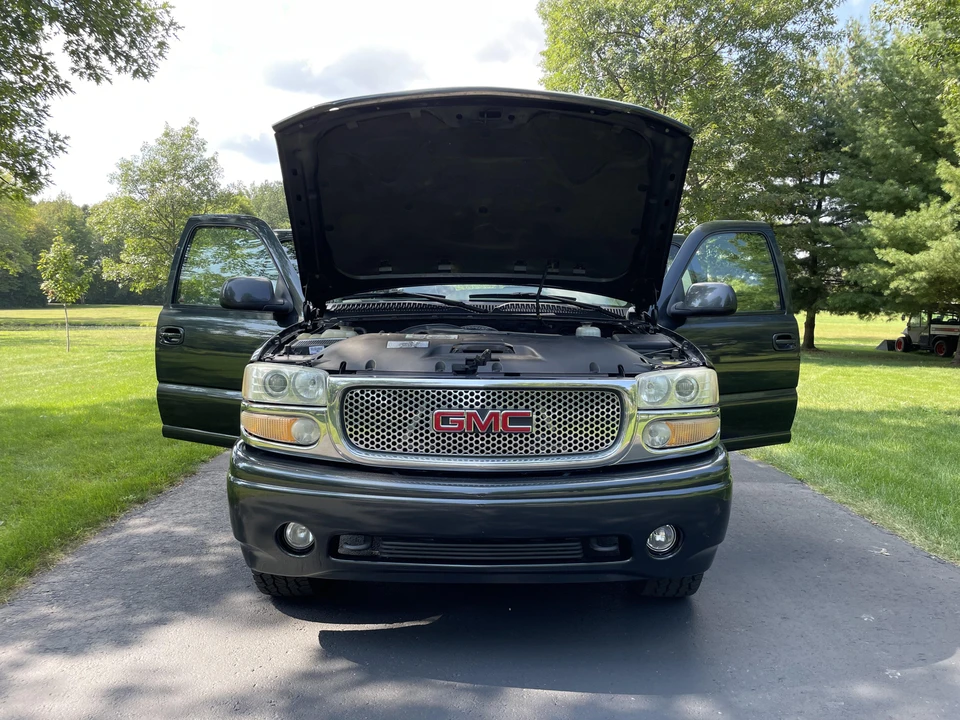 2003 GMC Yukon 2nd Gen - Image 10 of 31