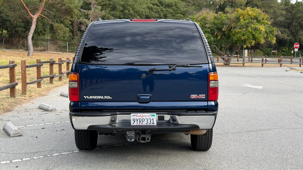 2003 GMC Yukon 2nd Gen - Image 13 of 31