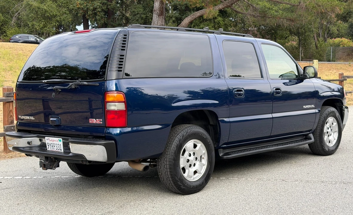 2003 GMC Yukon 2nd Gen - Image 12 of 31