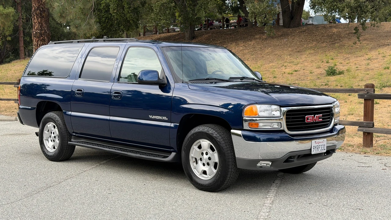 2003 GMC Yukon 2nd Gen - Image 7 of 31