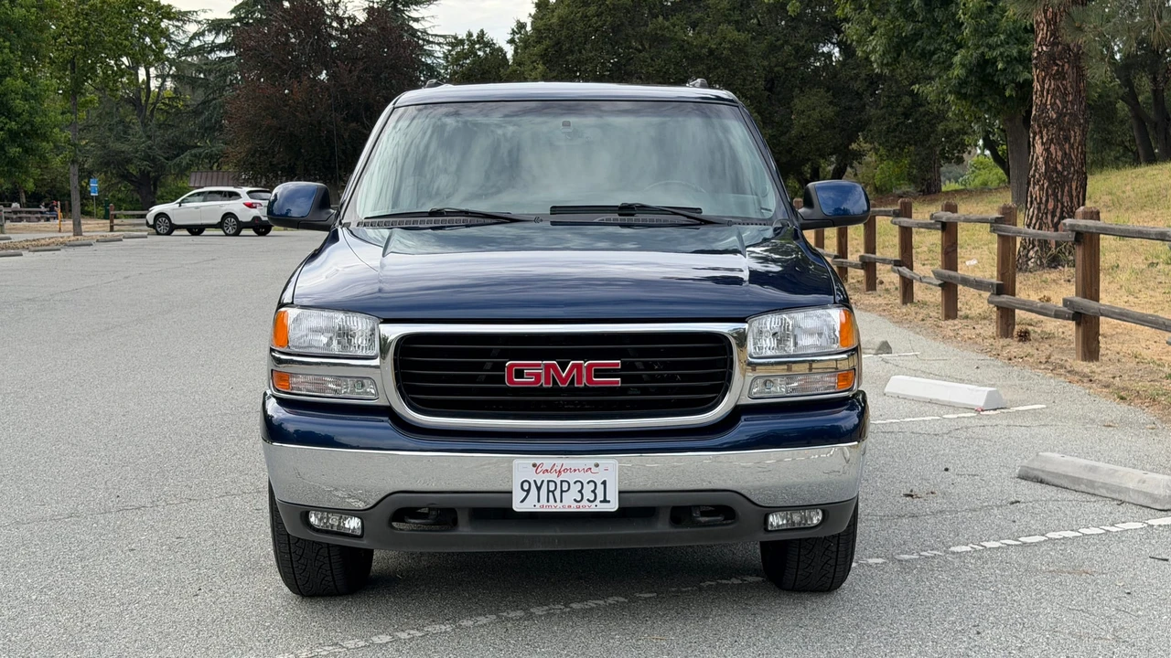 2003 GMC Yukon 2nd Gen - Image 4 of 31