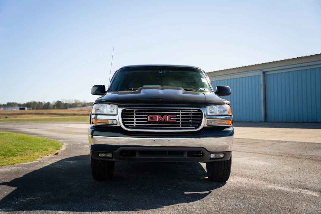 2003 GMC Yukon 2nd Gen - Image 4 of 31