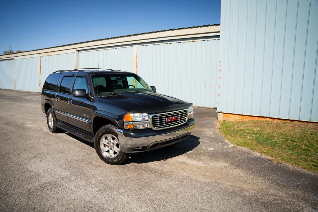 2003 GMC Yukon 2nd Gen - Image 5 of 31