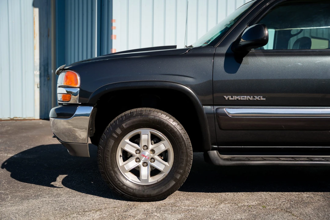 2003 GMC Yukon 2nd Gen - Image 31 of 31