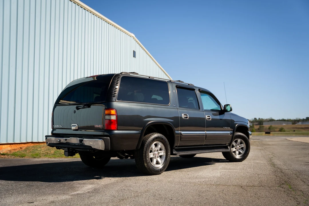 2003 GMC Yukon 2nd Gen - Image 8 of 31