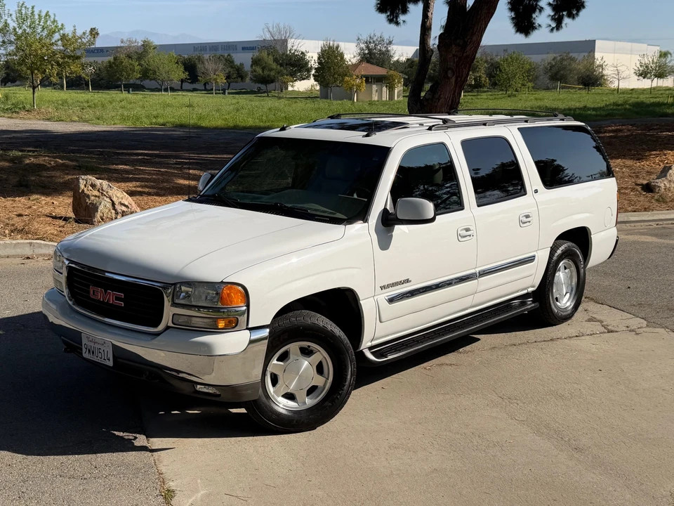2003 GMC Yukon 3rd Gen - Image 6 of 31
