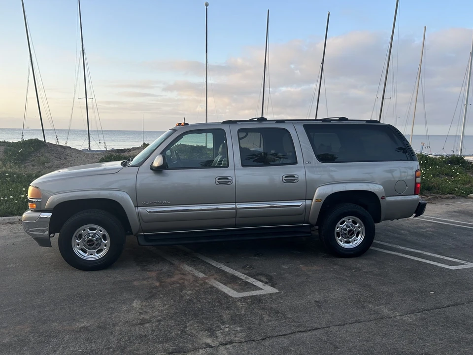 2003 GMC Yukon 2nd Gen - Image 9 of 31
