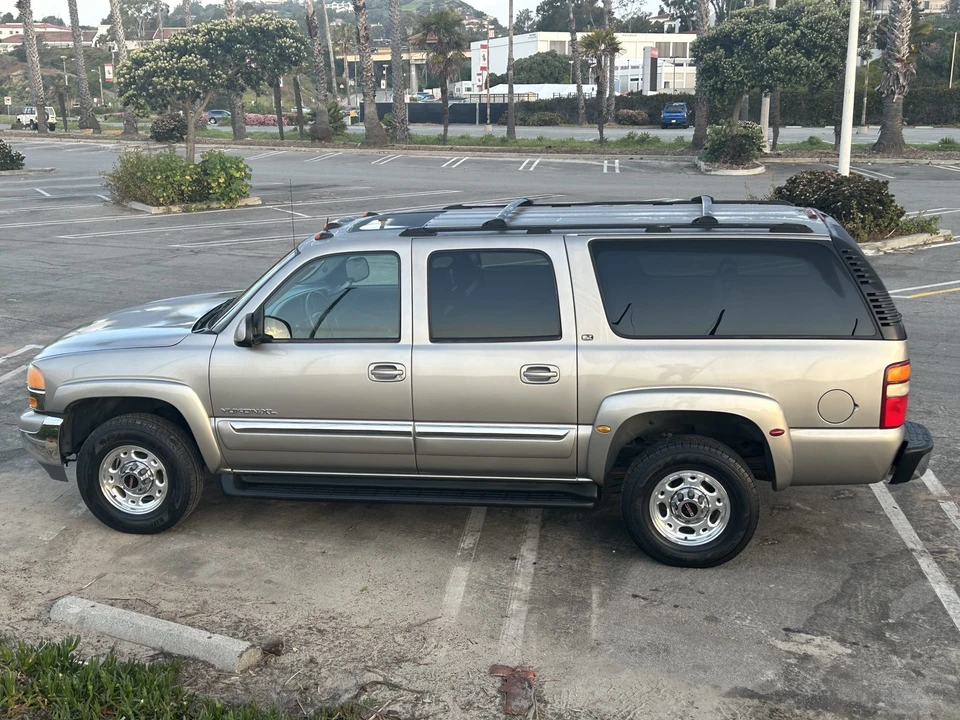 2003 GMC Yukon 2nd Gen - Image 11 of 31