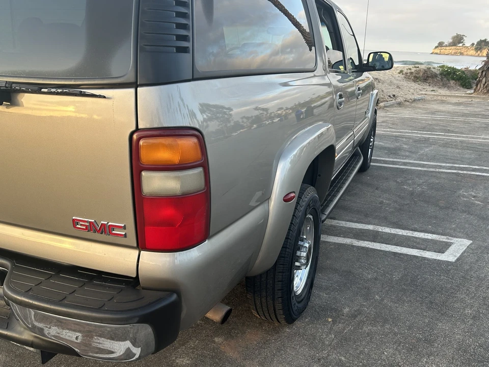 2003 GMC Yukon 2nd Gen - Image 30 of 31