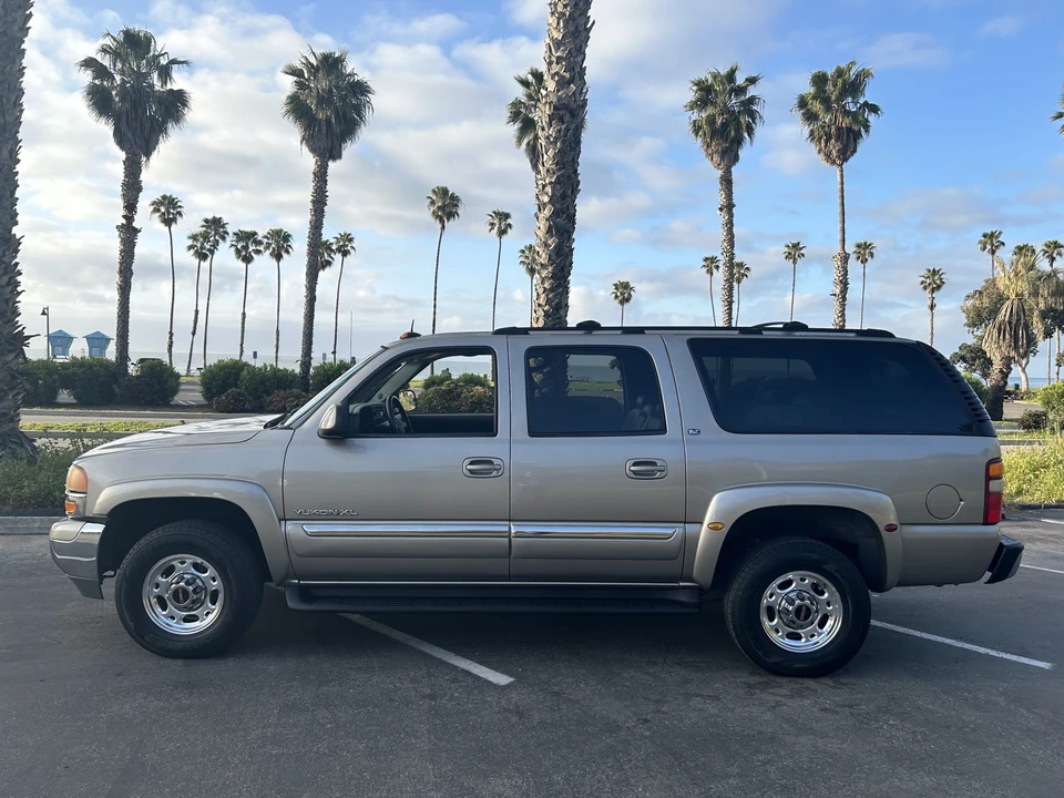 2003 GMC Yukon 2nd Gen - Image 10 of 31