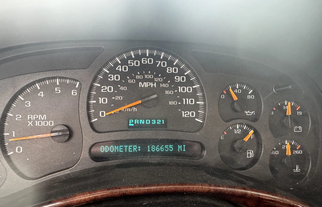 2003 GMC Yukon 2nd Gen - Image 31 of 31