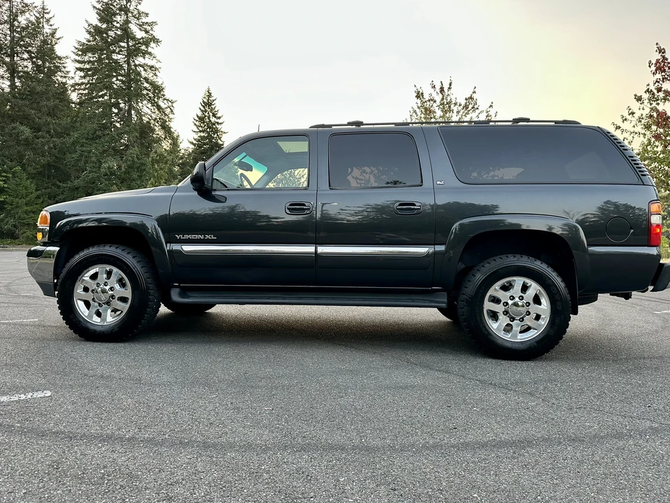 2003 GMC Yukon 1st Gen - Image 18 of 31