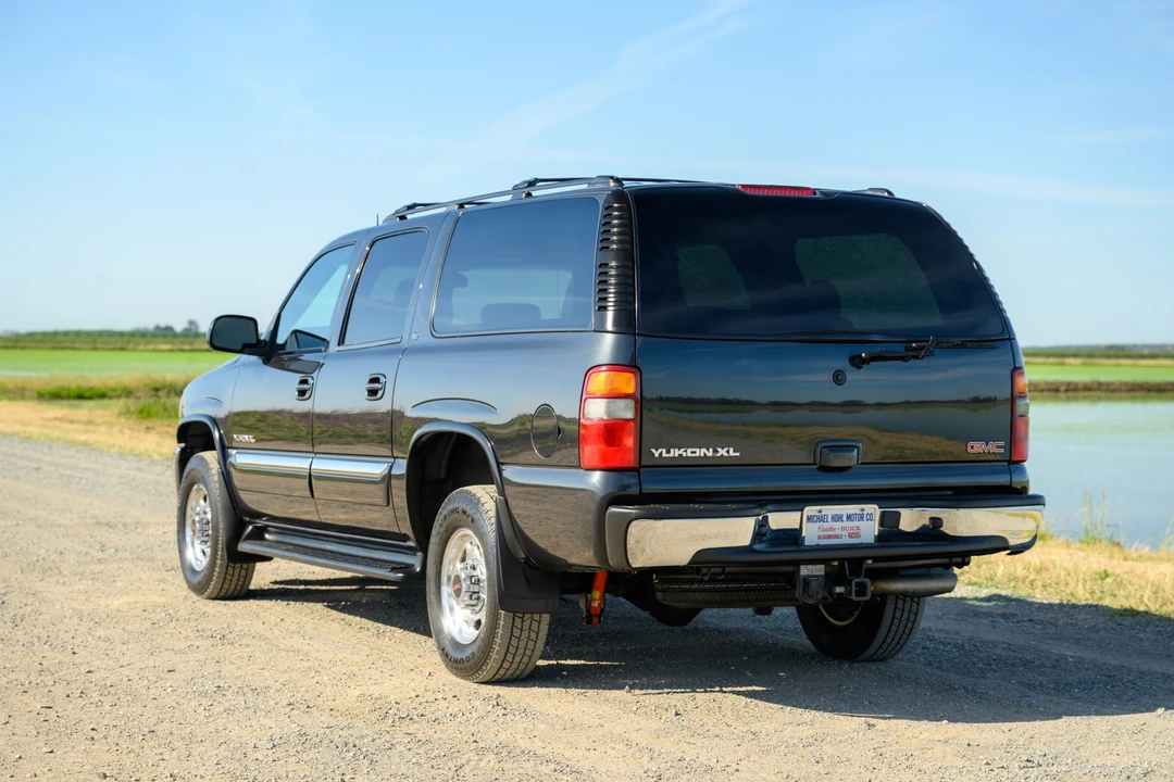 2003 GMC Yukon 2nd Gen - Image 19 of 31