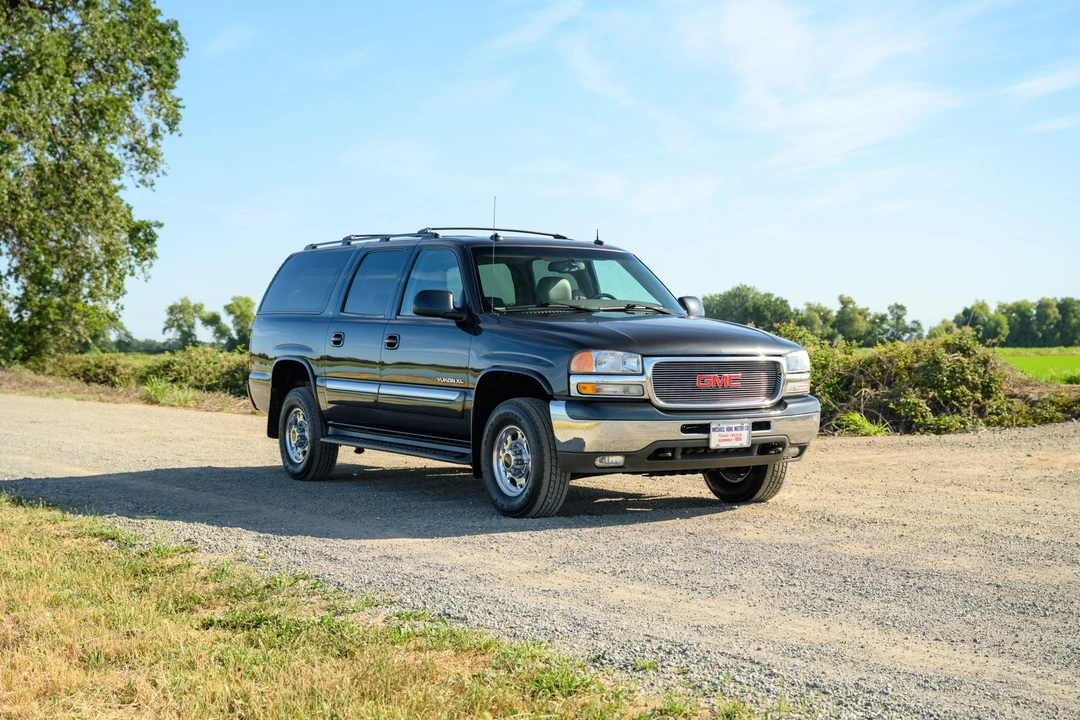 2003 GMC Yukon 2nd Gen - Image 5 of 31