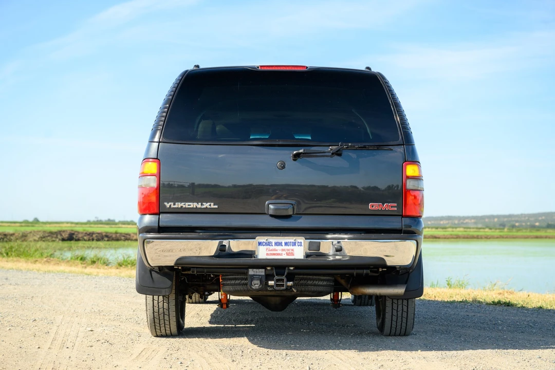 2003 GMC Yukon 2nd Gen - Image 15 of 31