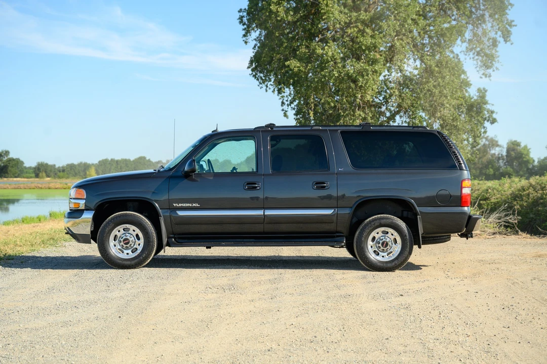 2003 GMC Yukon 2nd Gen - Image 23 of 31