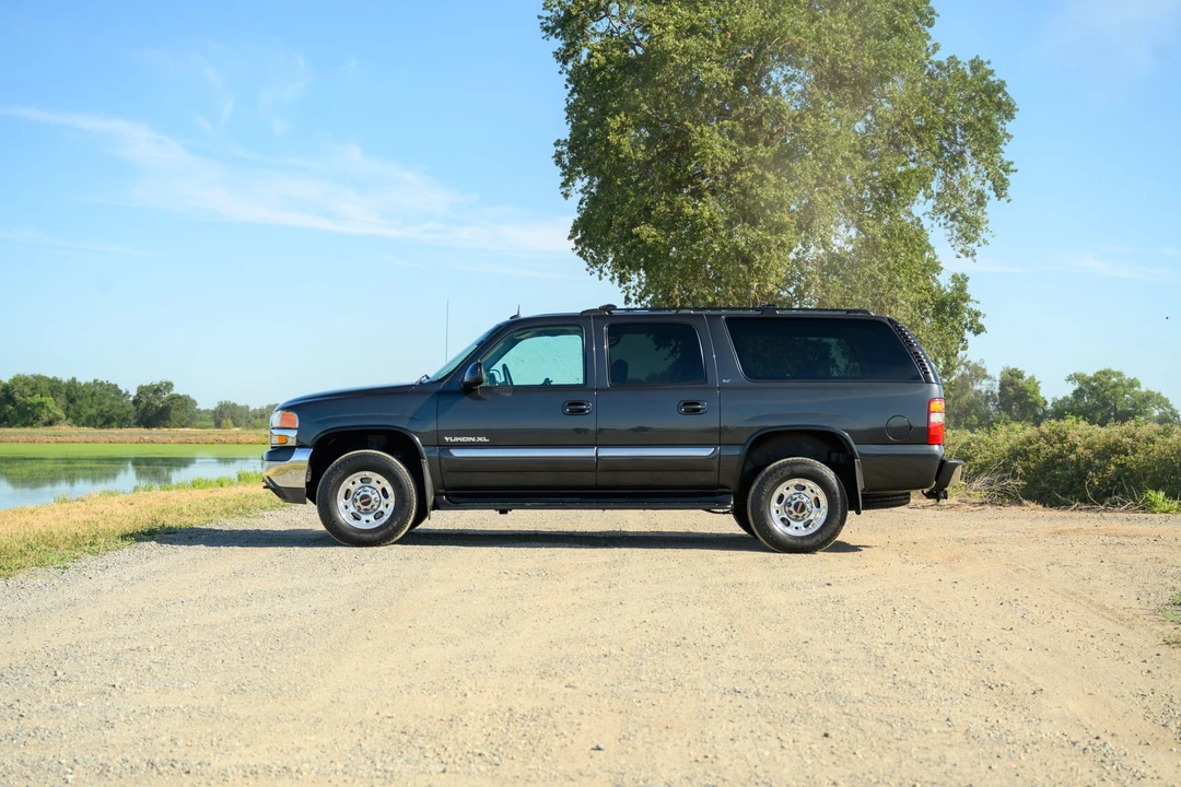 2003 GMC Yukon 2nd Gen - Image 21 of 31