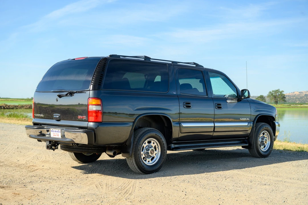 2003 GMC Yukon 2nd Gen - Image 10 of 31