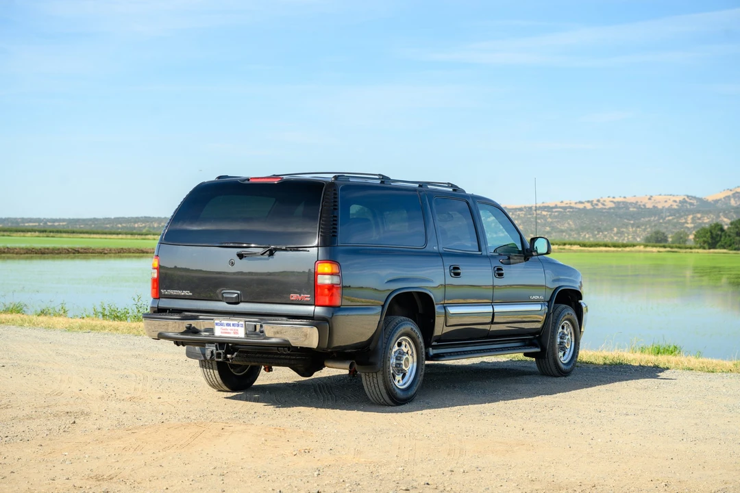 2003 GMC Yukon 2nd Gen - Image 12 of 31