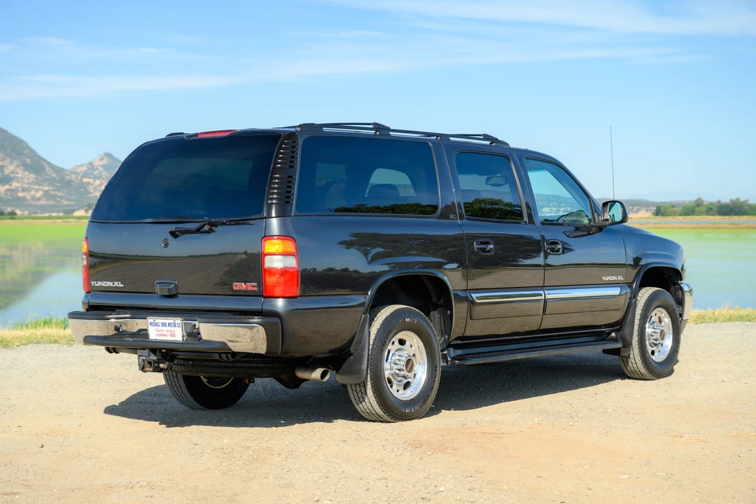 2003 GMC Yukon 2nd Gen - Image 11 of 31