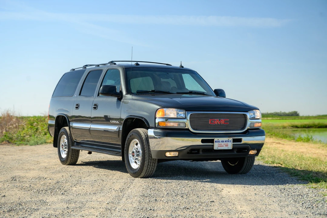 2003 GMC Yukon 2nd Gen - Image 2 of 31