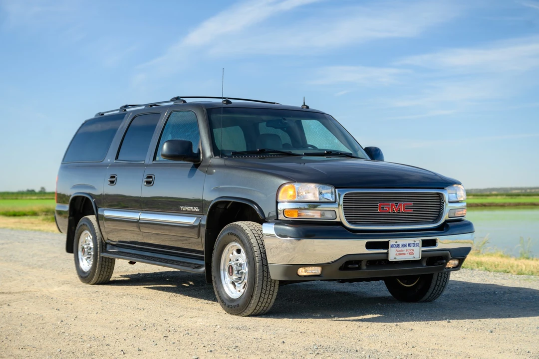 2003 GMC Yukon 2nd Gen - Image 3 of 31