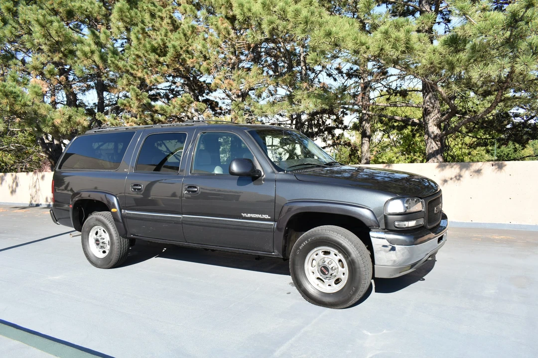 2003 GMC Yukon 2nd Gen - Image 9 of 31