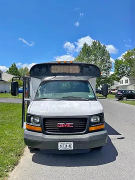 2003 GMC G-3500 Cutaway