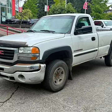 2003 GMC Sierra 2500 SLE Regular Cab 4WD