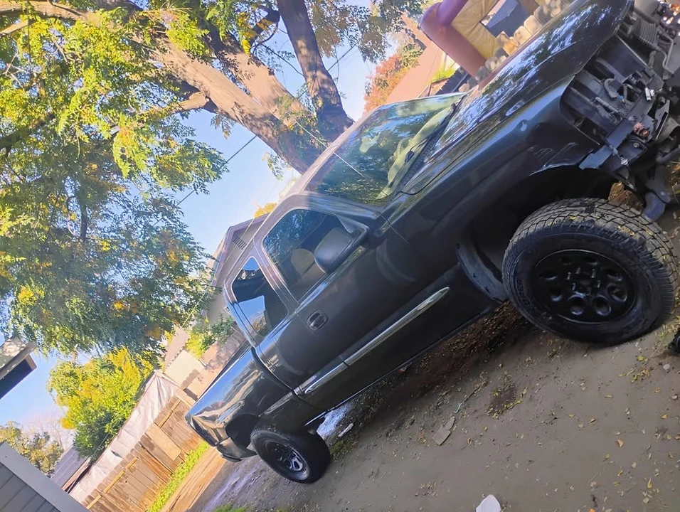 2003 GMC Sierra 2nd Gen - Image 7 of 14