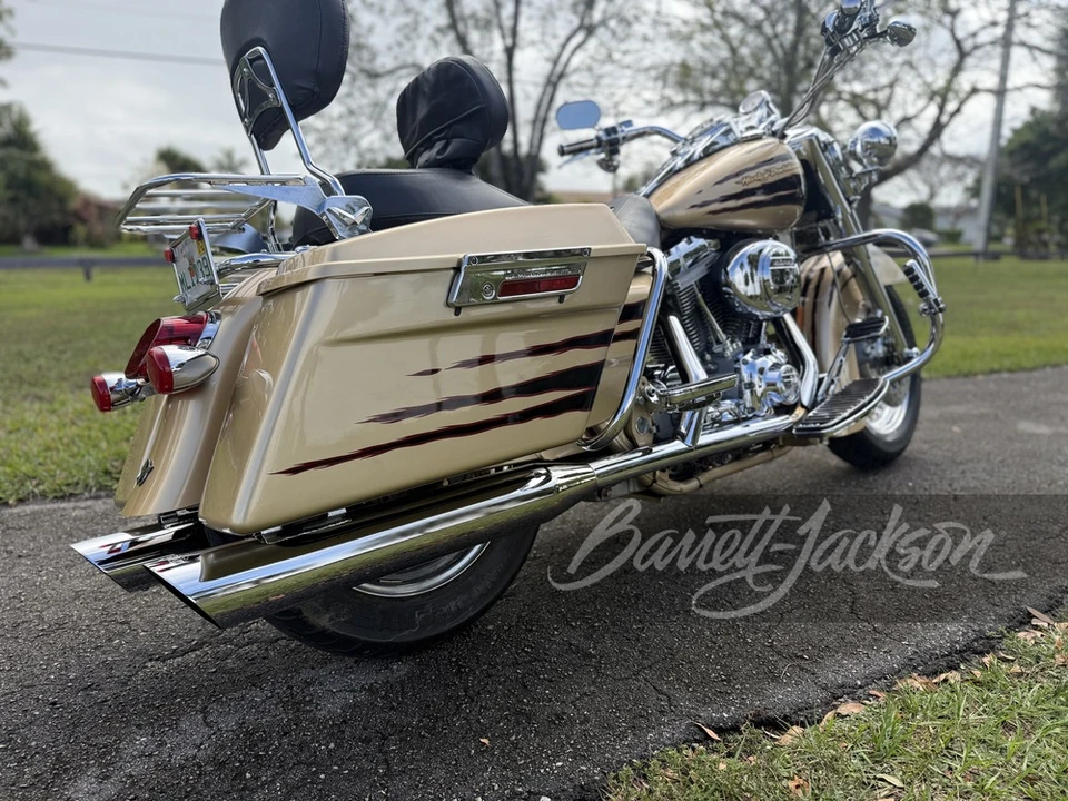 2003 Harley-Davidson CVO - Image 10 of 23