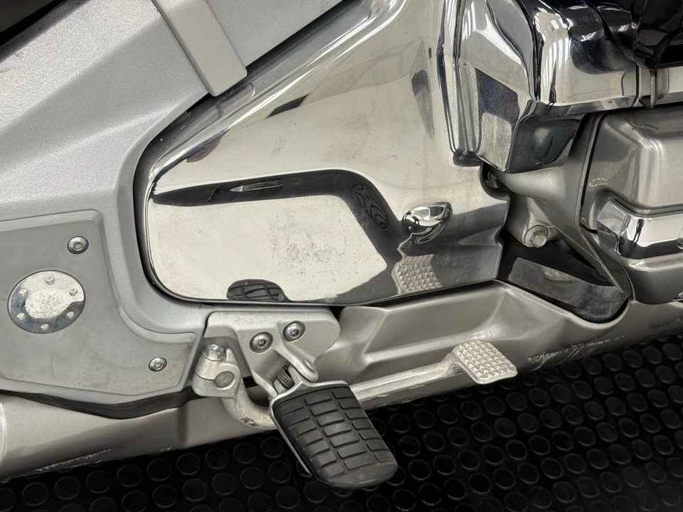 2003 Honda Gold Wing - Image 20 of 31