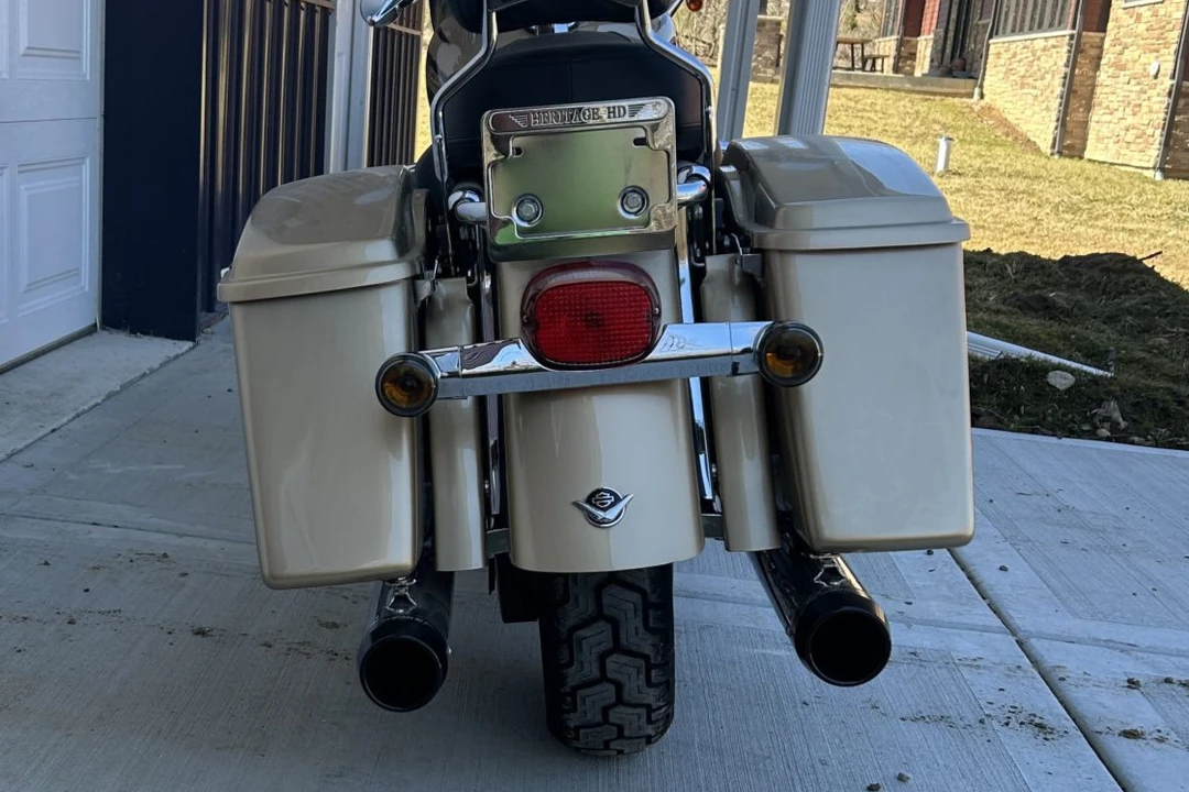 2003 Harley-Davidson CVO - Image 6 of 6