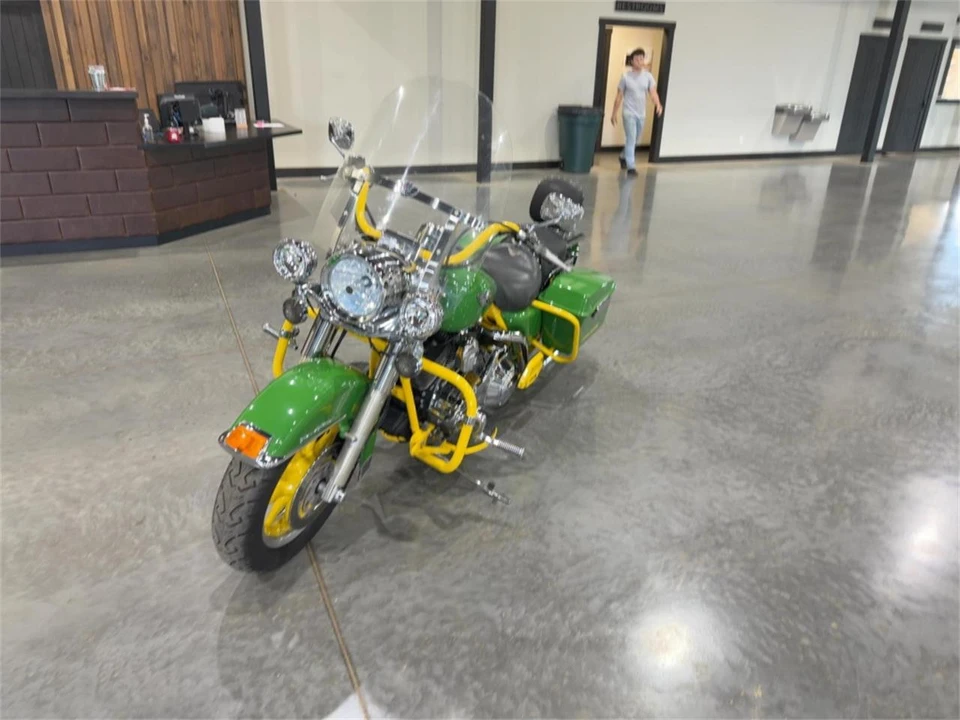2003 Harley-Davidson Touring Twin Cam - Image 2 of 13