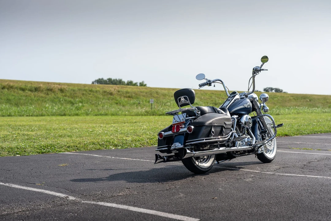 2003 Harley-Davidson Touring Twin Cam - Image 11 of 31