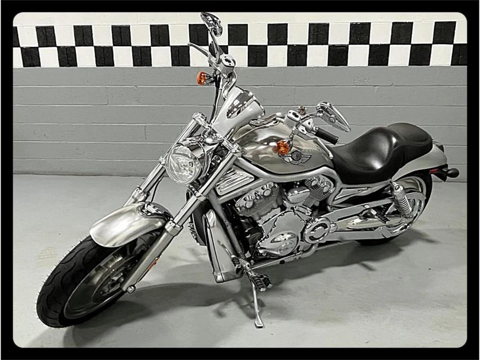 2003 Harley-Davidson V-Rod - Image 2 of 31