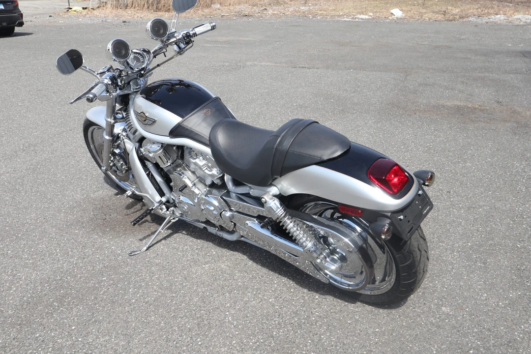 2003 Harley-Davidson V-Rod - Image 4 of 31