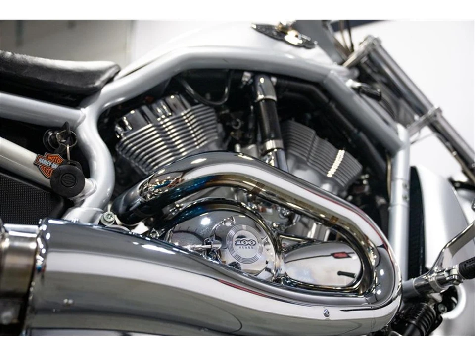 2003 Harley-Davidson V-Rod - Image 23 of 24