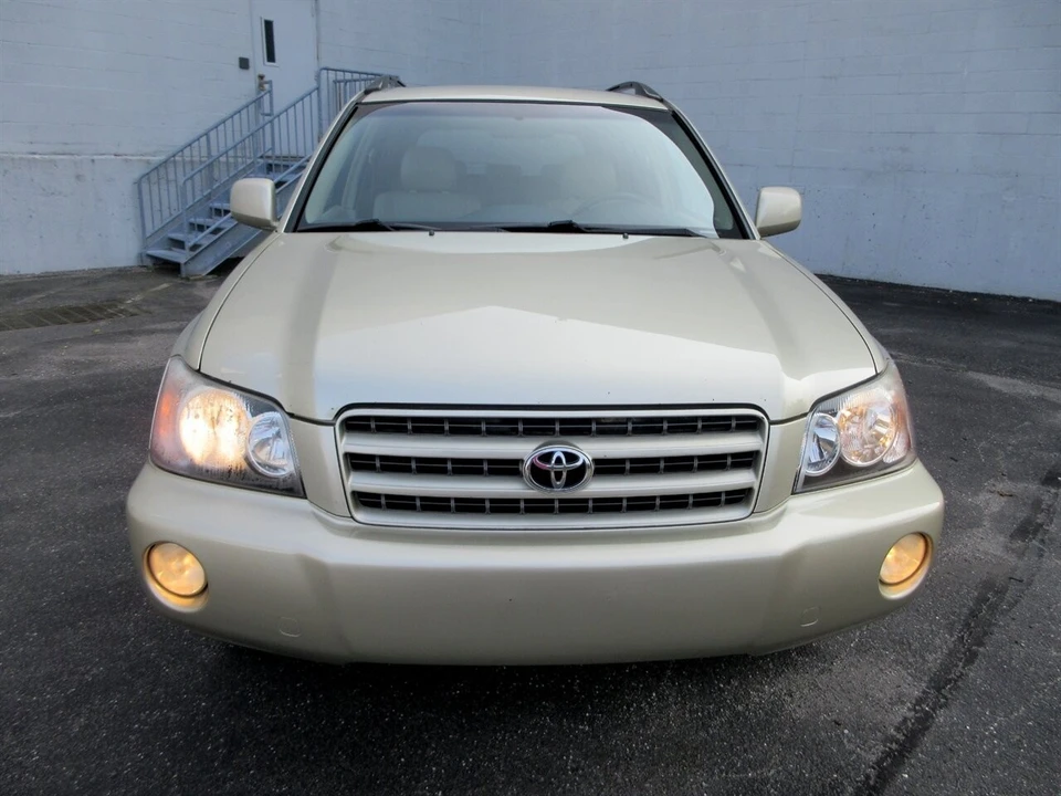 2003 Toyota Highlander - Image 19 of 21