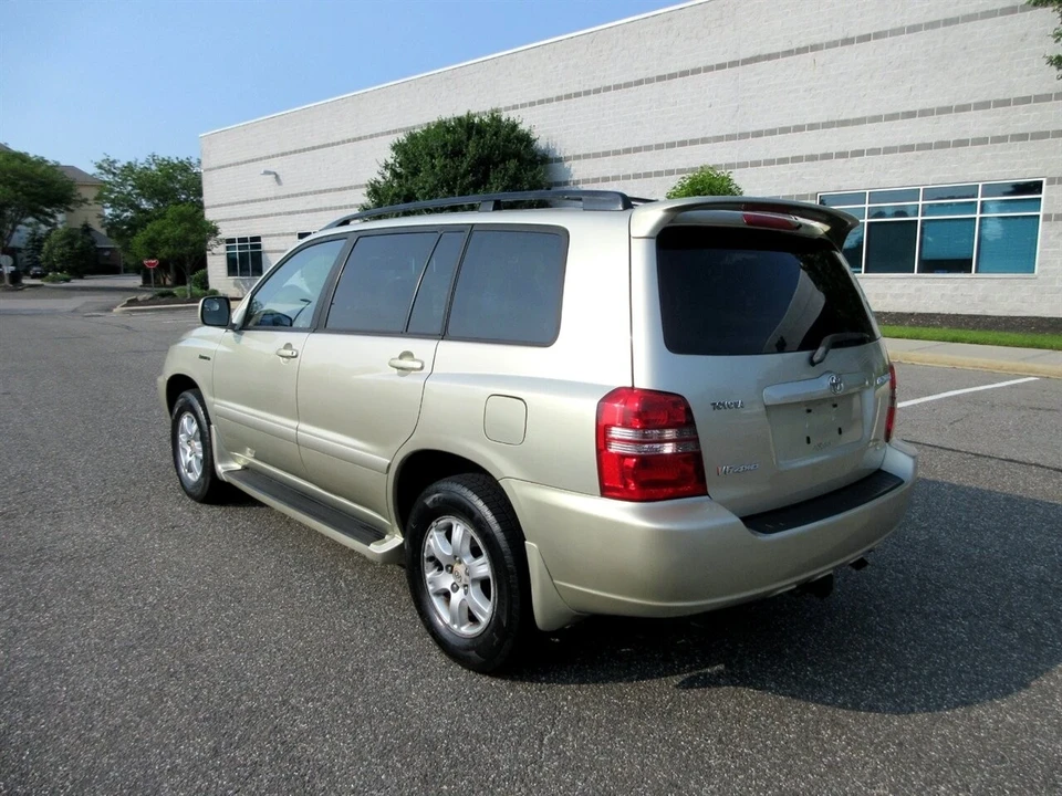 2003 Toyota Highlander - Image 3 of 21