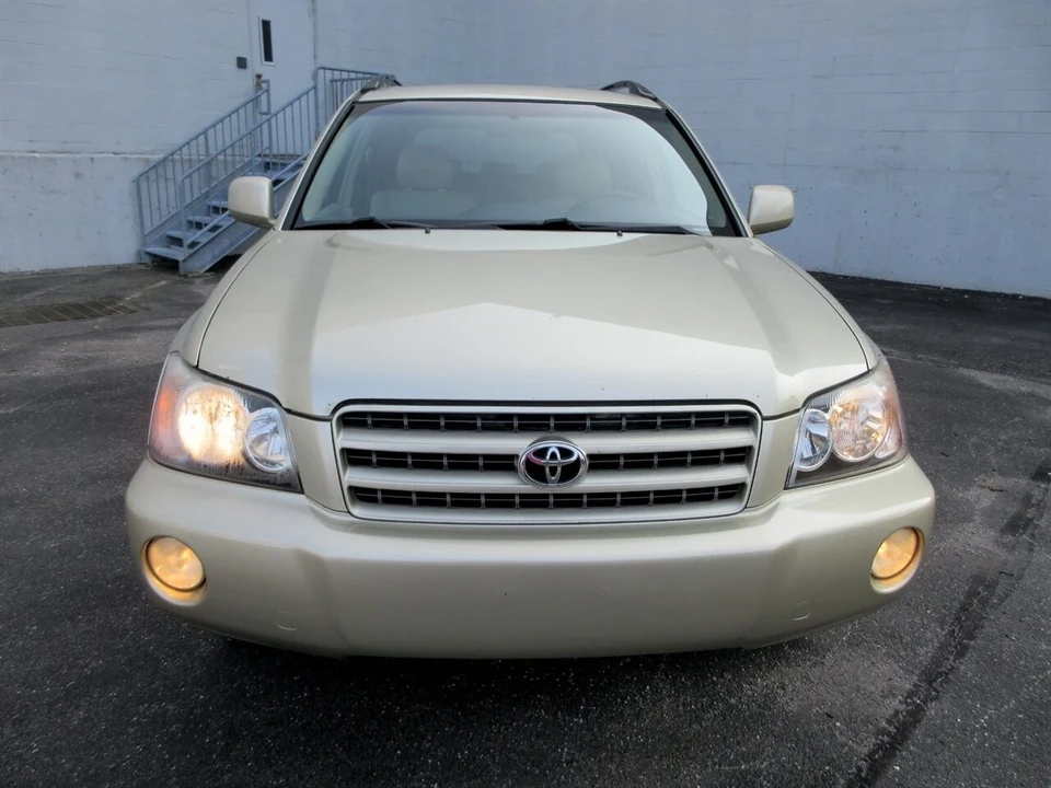 2003 Toyota Highlander - Image 19 of 21